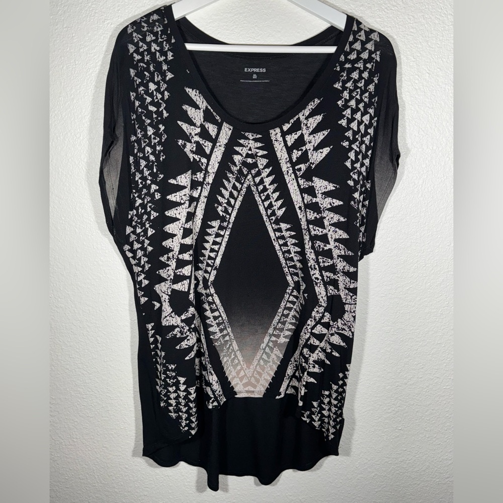 Express Oversized Tee with Short Dolman Sleeves Black and Tan Aztec Print